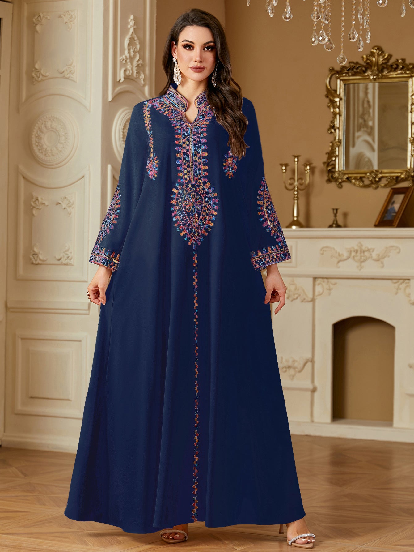 Robe , Abaya à manches longues brodée