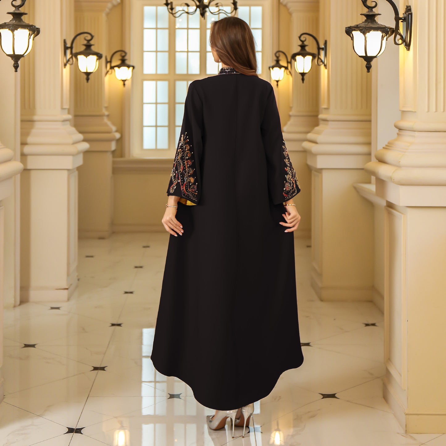 Robe abaya raffinée brodée – Style oriental chic